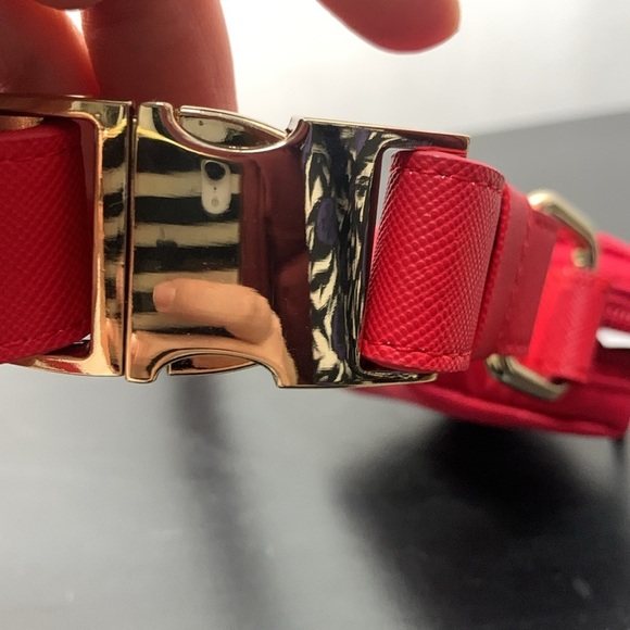 Express Red Faux Leather 58” Dog Leash and Bag Set- NWT - Picture 10 of 13